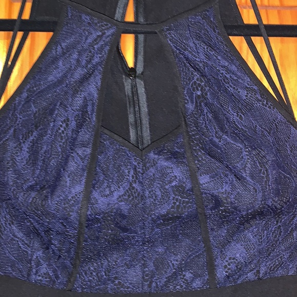 Dress - Picture 5 of 15